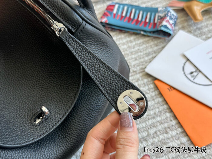 Hermes Lindy Top-Grain Tc Cowhide Leather Three-Strap Handbag (Handheld, Crossbody, Underarm) - Image 2