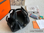 Hermes Lindy Top-Grain Tc Cowhide Leather Three-Strap Handbag (Handheld, Crossbody, Underarm) - Image 6