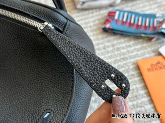 Hermes Lindy Top-Grain Tc Cowhide Leather Three-Strap Handbag (Handheld, Crossbody, Underarm) - Image 8