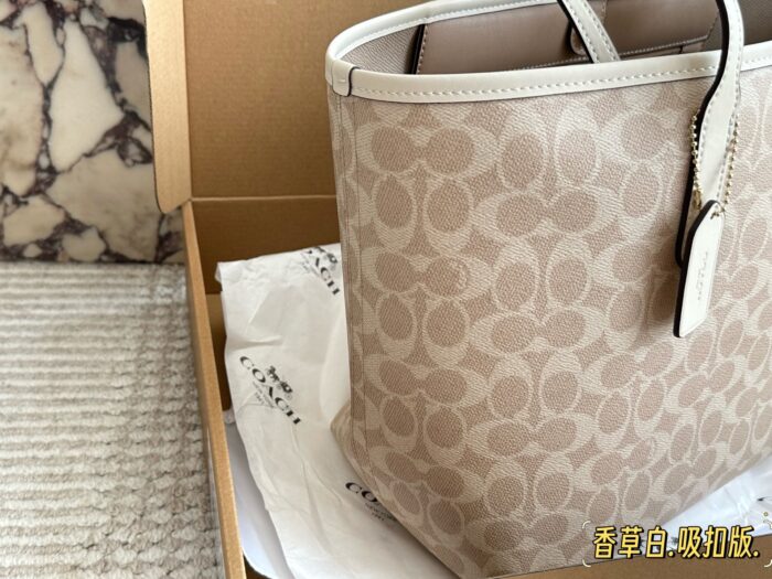 Coach Classic Logo Reversible Snap-Closure City Tote Bag - Image 3