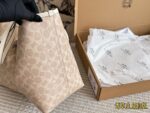 Coach Classic Logo Reversible Snap-Closure City Tote Bag - Image 5