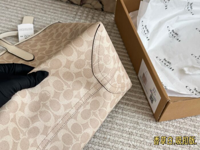Coach Classic Logo Reversible Snap-Closure City Tote Bag - Image 6
