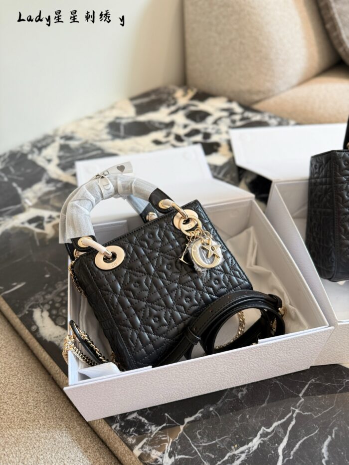 Dior Limited Edition Star Lady Dior Bag White Lambskin With Star Detailing Exquisite Handbag - Image 2