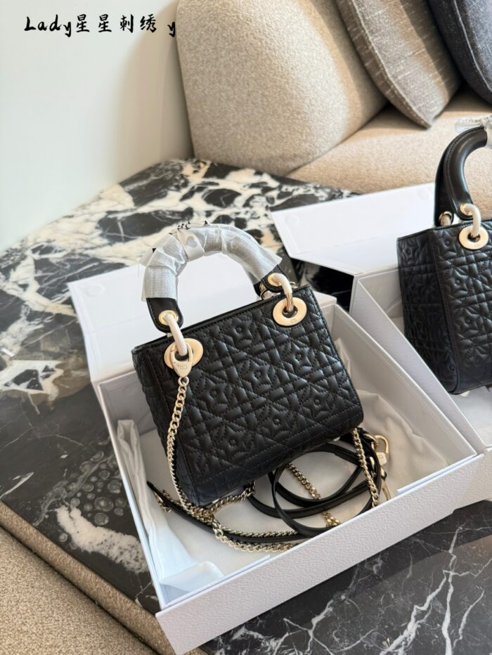 Dior Limited Edition Star Lady Dior Bag White Lambskin With Star Detailing Exquisite Handbag - Image 7