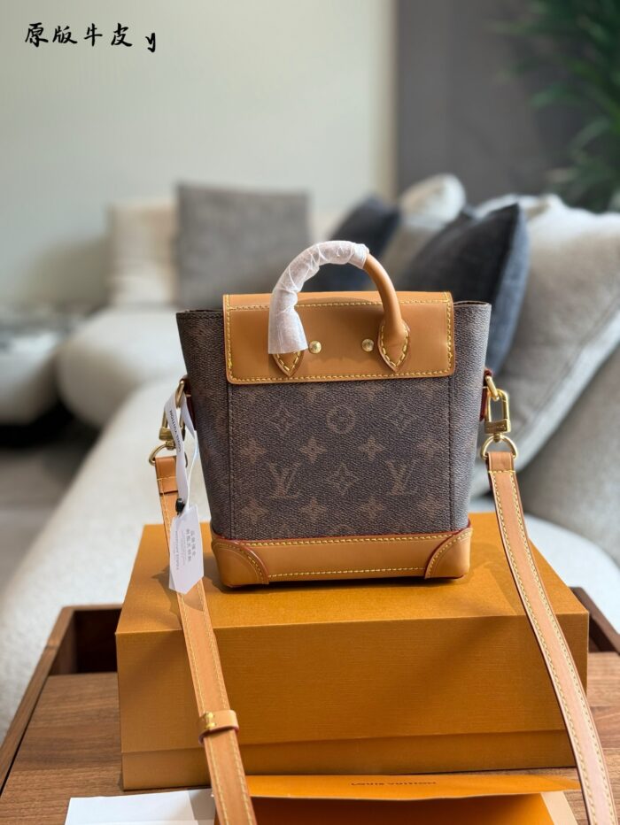 Louis Vuitton Steamer 15 Handbag Pharrell Williams Design Conveniently Portable - Image 5