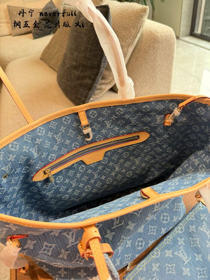Louis Vuitton Neverfull Medium Handbag Monogram Denim Cowhide Leather Trim Adjustable Strap Ample Space - Image 7