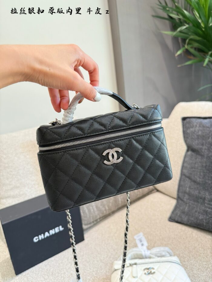 Chanel 25C Series Black & Silver Grained Calfskin Cocoon Chain Handbag - Image 2
