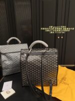 Goyard Backpack - Classic Colour With Yellow Lining, Foldable, Large Capacity - Image 3