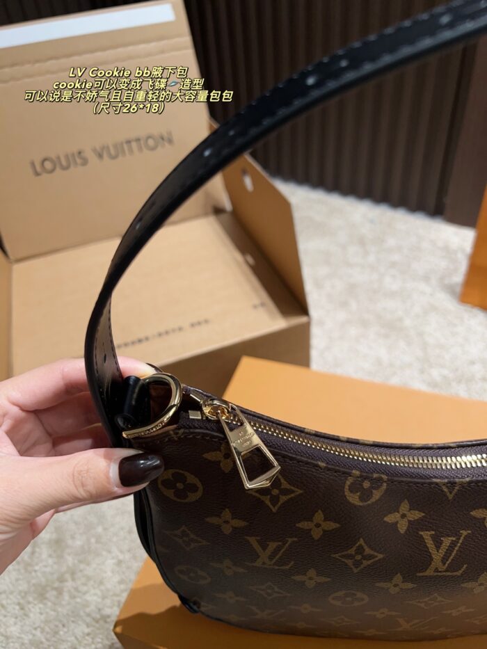 Louis Vuitton Cookie Bb Underarm Bag. Reversible Monogram Flying Saucer Design. Lightweight Yet Spacious. - Image 6