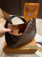 Louis Vuitton Cookie Bb Underarm Bag. Reversible Monogram Flying Saucer Design. Lightweight Yet Spacious. - Image 7