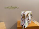 Louis Vuitton Onthego Bb Labubu Jungle Tote Bag Mini Versatile And Stylish – A Must-Have For Every Fashion-Forward Girl - Image 4