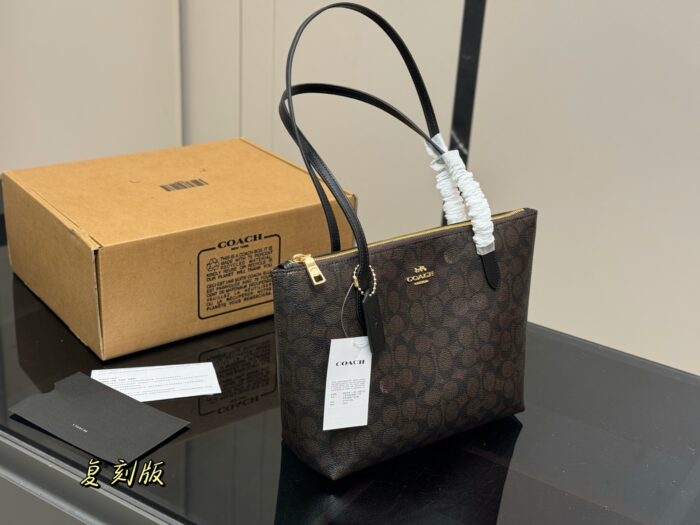 Coach Fiona Zip Tote Small Tote Bag - Image 1