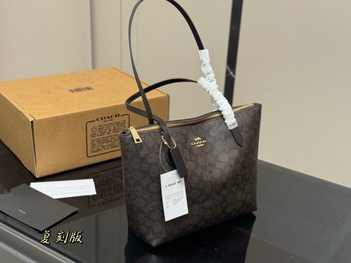 Coach Fiona Zip Tote Small Tote Bag - Image 6