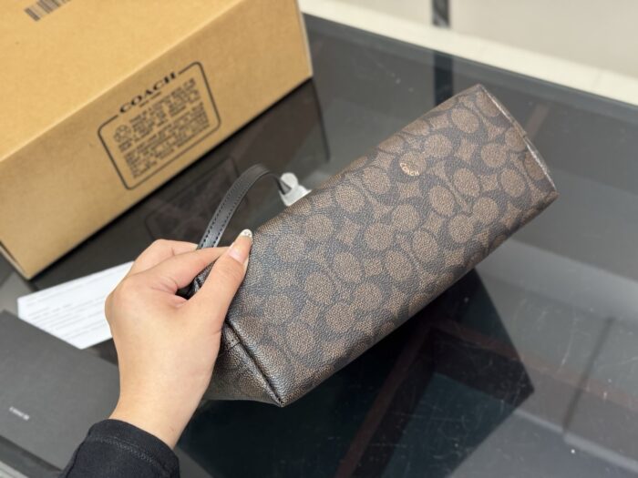 Coach Fiona Zip Tote Small Tote Bag - Image 9