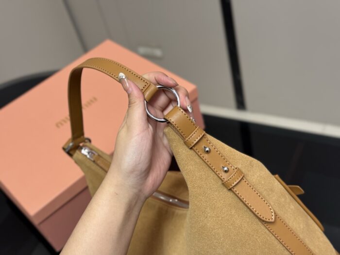 Miu Miu New Hobo Lunchbox Bag Includes Surf Rope Casual And Versatile Excellent Capacity - Image 7