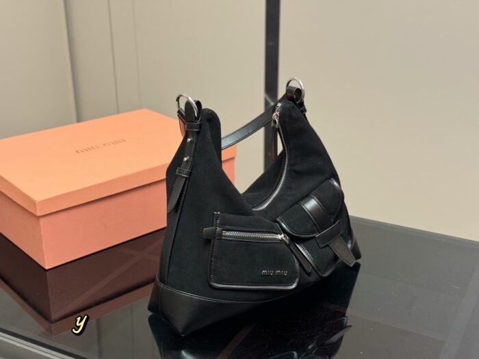Miu Miu New Hobo Lunchbox Bag Includes Surf Rope Casual And Versatile Excellent Capacity - Image 10