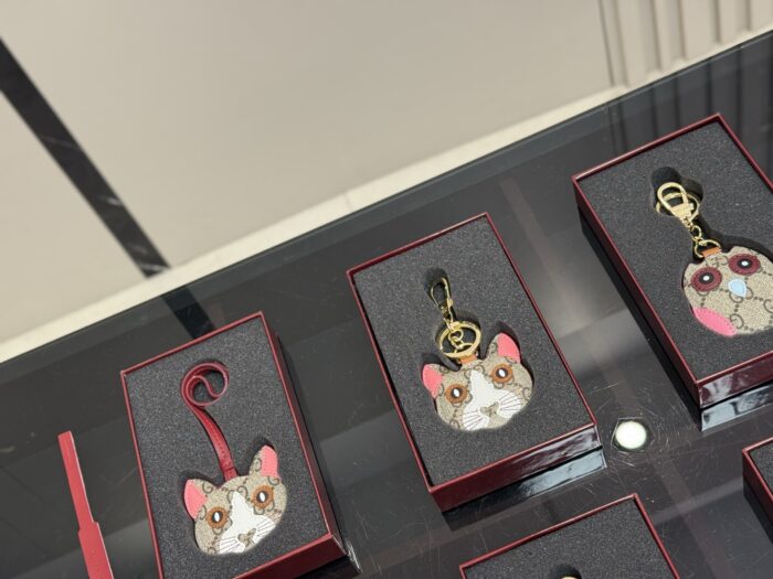 Gucci Keyring (Promotional Edition With Box) High-Quality Leather Version, Suitable For Attaching To Bags - Image 3