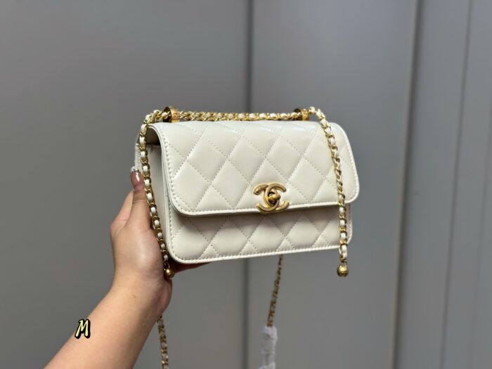 Chanel Double Ball Fortune Woc Diamond Quilted Chain Bag Features Hidden Pocket Superb Quality - Image 9