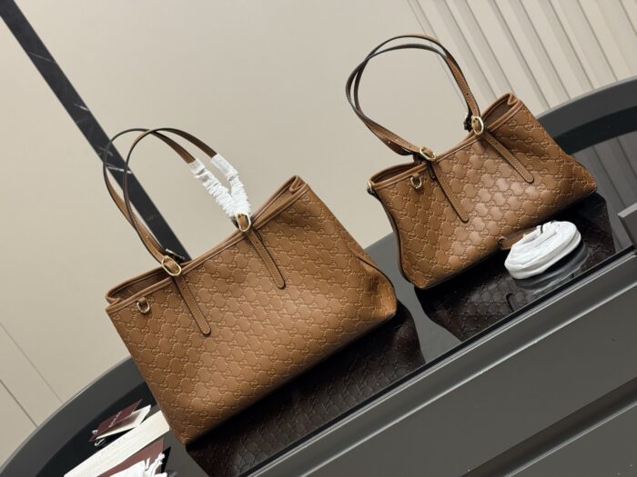 Gucci New Arrival Tote Gg Embossed Handheld Shoulder Tote Bag - Image 11