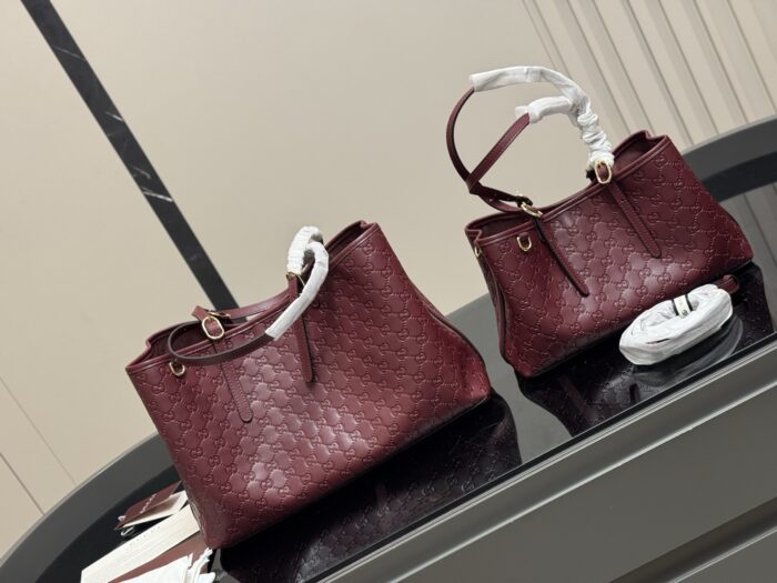 Gucci New Arrival Tote Gg Embossed Handheld Shoulder Tote Bag - Image 12