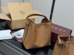 Gucci Classic Bucket Bag - The Ultimate Street-Style Staple - Image 2