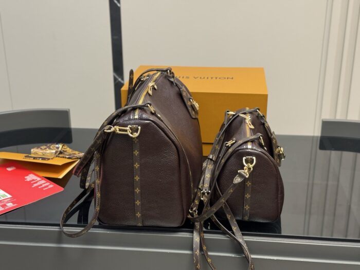 Louis Vuitton Lv Express Vintage-Inspired Commuter Bag - Lightweight, Single-Shoulder Or Crossbody - Image 6