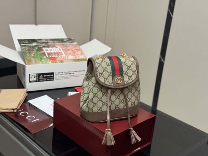 Gucci New Backpack Authentic Fabric Classic Gg Pattern Red And Green Woven Straps With Metal Chain Understated And Elegant - Image 5