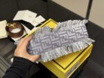 Fendi Baguette Shoulder/Underarm Bag Effortlessly Street Style - Image 8