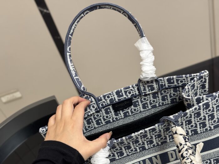 Dior Book Tote - Original Jacquard Lace Shopping Bag - Large Capacity - Image 3