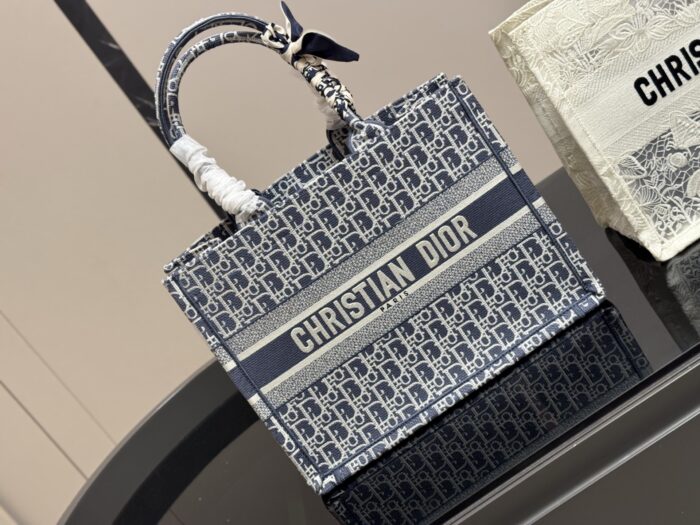 Dior Book Tote - Original Jacquard Lace Shopping Bag - Large Capacity - Image 5