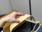 Louis Vuitton Carryall Bow With Coin Purse Included Adorable & Casual Exceptional Value - Image 6