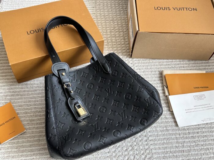 Louis Vuitton Convertible Tote With Box - Reissue Edition Can Be Carried By Hand Or Underarm Multiple Carrying Options - Image 6