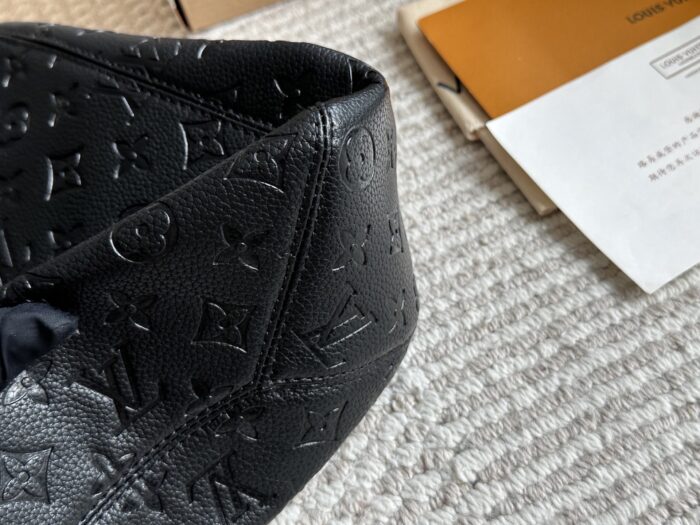 Louis Vuitton Convertible Tote With Box - Reissue Edition Can Be Carried By Hand Or Underarm Multiple Carrying Options - Image 8