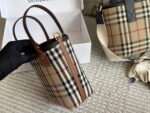 Burberry Classic Check Bucket Bag/Shopping Basket - Image 3