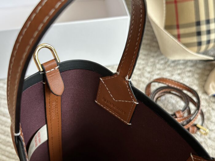 Burberry Classic Check Bucket Bag/Shopping Basket - Image 9