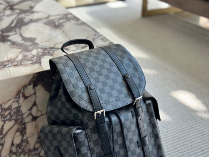 Louis Vuitton 20Ss Backpack Premium Imported Authentic Fabric Ultra-High-Definition Metal Logo Dedicated Lining Exquisite Craftsmanship - Image 2