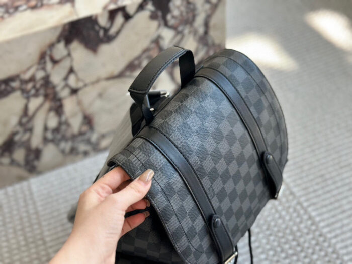 Louis Vuitton 20Ss Backpack Premium Imported Authentic Fabric Ultra-High-Definition Metal Logo Dedicated Lining Exquisite Craftsmanship - Image 6