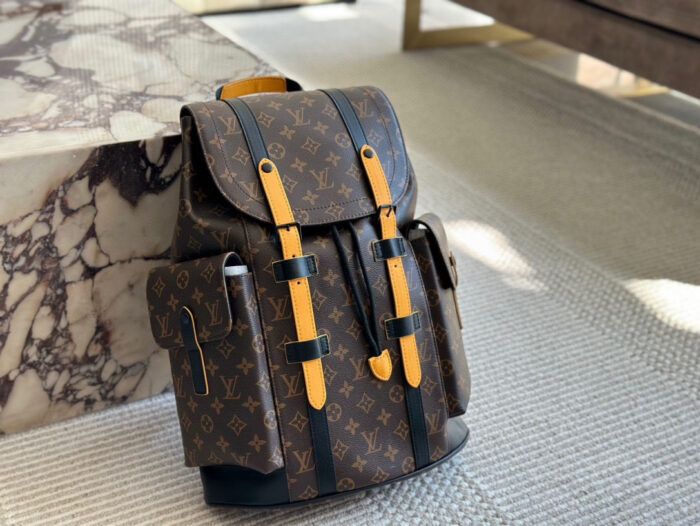 Louis Vuitton 20Ss Backpack Premium Imported Authentic Fabric Ultra-High-Definition Metal Logo Dedicated Lining Exquisite Craftsmanship - Image 12
