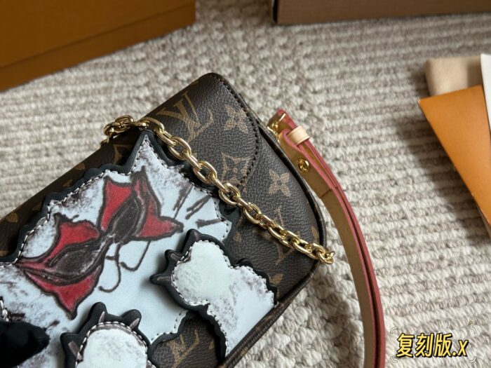 Louis Vuitton Ivy Woc Double Chain Mahjong Bag Crossbody, Shoulder Or Handheld Carry Built-In Card Slots Cat Charm Detail - Image 3