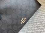 Coach Laurel Wander Bag Dual-Length Shoulder Straps Multiple Carrying Options Zipped Side Pocket - Image 4