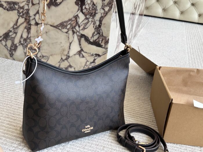 Coach Laurel Wander Bag Dual-Length Shoulder Straps Multiple Carrying Options Zipped Side Pocket - Image 7