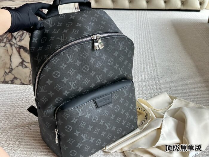 Louis Vuitton Apollo Replica Edition Black Monogram Backpack Ultra-High-Definition Hardware Dedicated Lining Essential For The Straight Man - Image 1