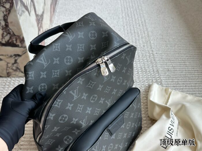 Louis Vuitton Apollo Replica Edition Black Monogram Backpack Ultra-High-Definition Hardware Dedicated Lining Essential For The Straight Man - Image 3