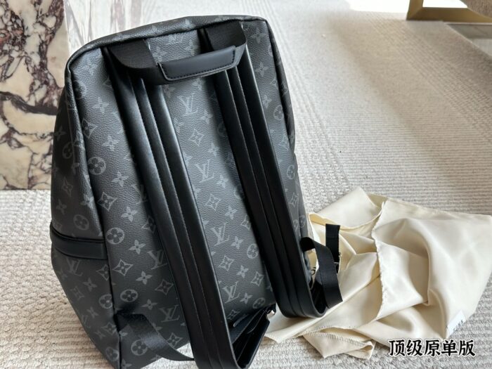 Louis Vuitton Apollo Replica Edition Black Monogram Backpack Ultra-High-Definition Hardware Dedicated Lining Essential For The Straight Man - Image 6