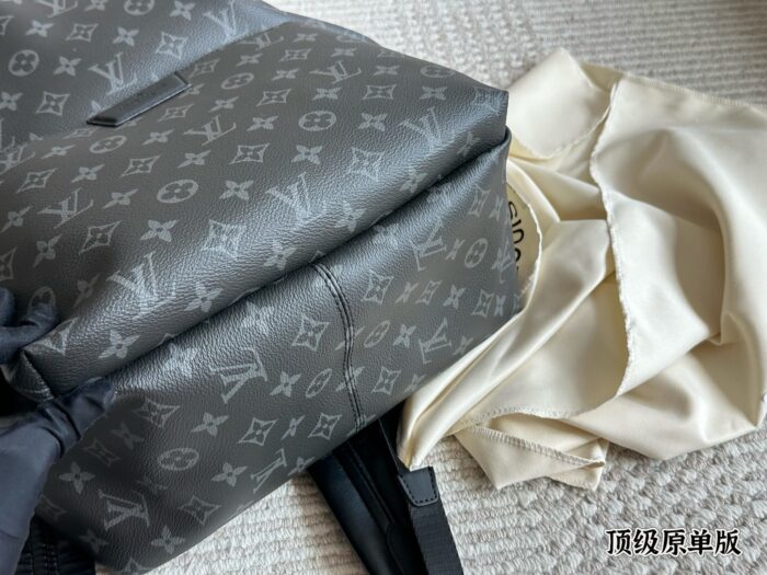 Louis Vuitton Apollo Replica Edition Black Monogram Backpack Ultra-High-Definition Hardware Dedicated Lining Essential For The Straight Man - Image 8