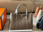 Hermès Garden Bag Togo Full-Grain Cowhide Generous Capacity Complimentary Miniature Horse And Silk Scarf - Image 11