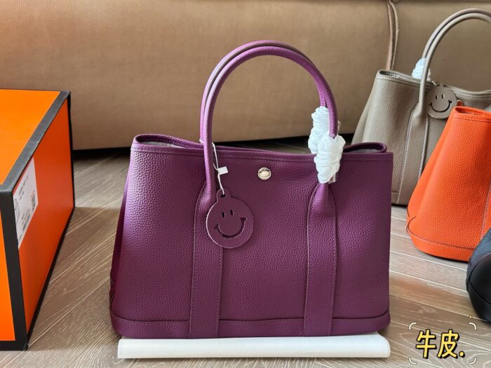 Hermès Garden Bag Togo Full-Grain Cowhide Generous Capacity Complimentary Miniature Horse And Silk Scarf - Image 15