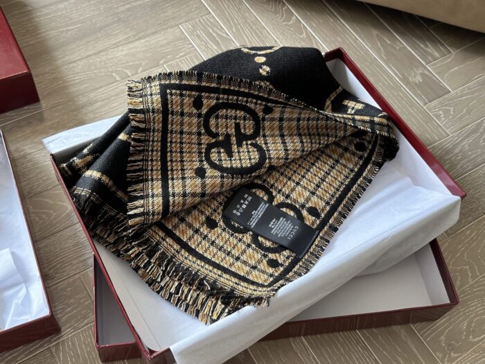 Gucci Gg Signature Cashmere Scarf With Box - Image 2