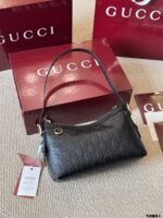 Gucci Emblem Full Leather Collection Classic Gg Embossed Women'S Underarm Bag - Image 4