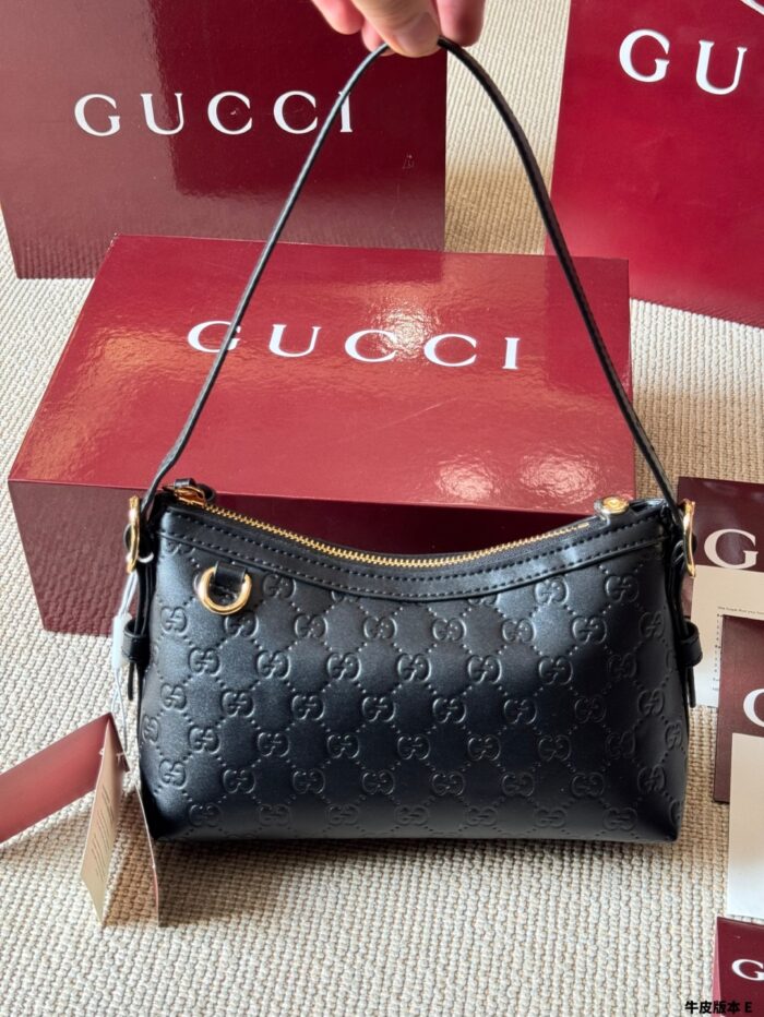 Gucci Emblem Full Leather Collection Classic Gg Embossed Women'S Underarm Bag - Image 5